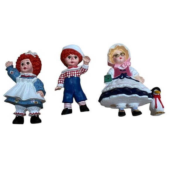 1997 Mother Goose Hallmark Miniatures 1”Madame Alexander Raggedy Ann & Andy, Mo - Picture 1 of 9